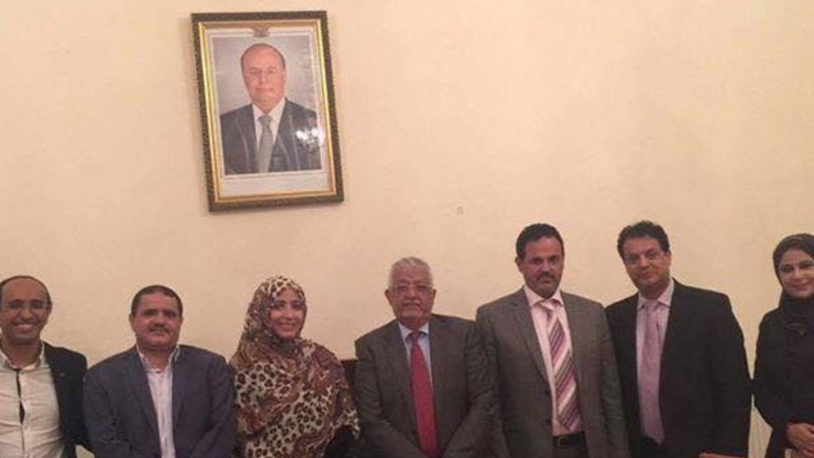 Tawakkol Karman visits Yemeni diplomatic mission in London